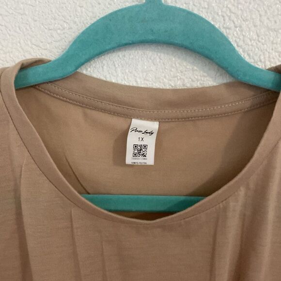 NWOT-pixie lady tan twist front tank size 1X - Picture 3 of 6